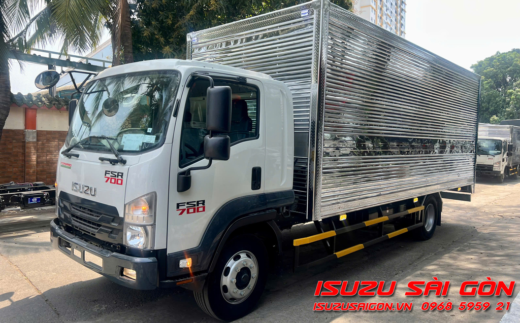 Xe Tải Isuzu 8 Tấn FSR 700 4